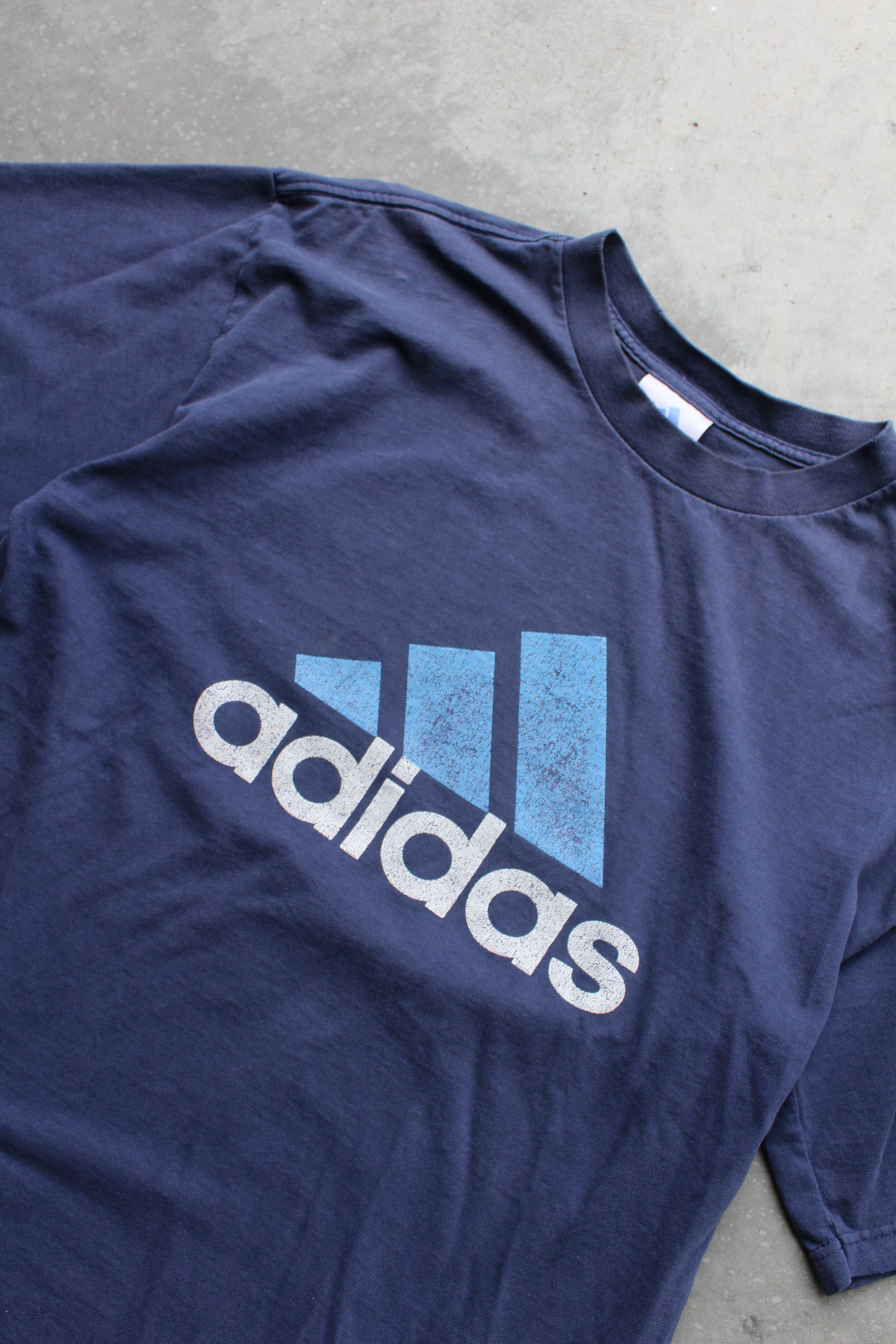 Vintage 90's Adidas Tee - L