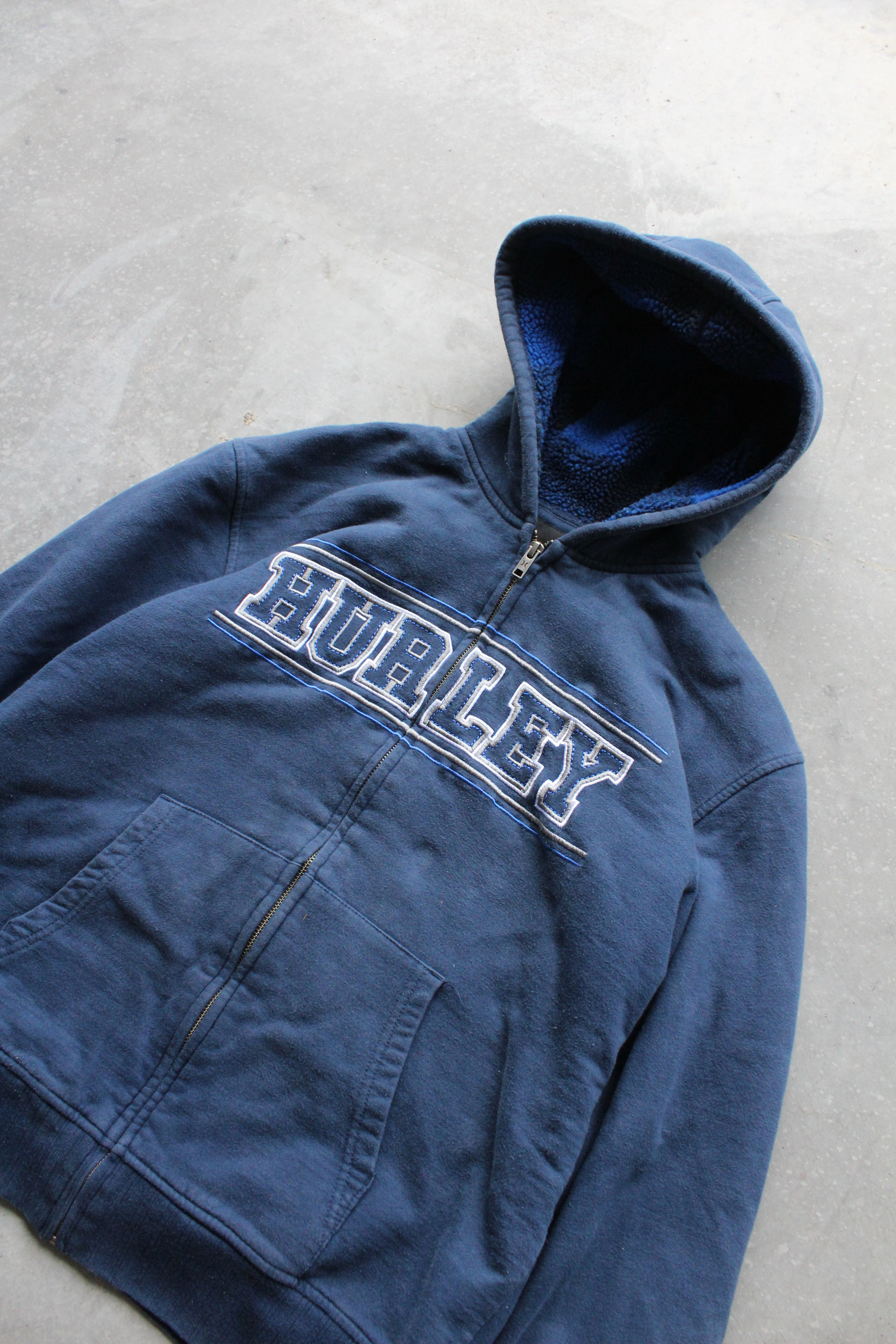 Y2K Hurley Embroidered Zip Up Hoodie - M