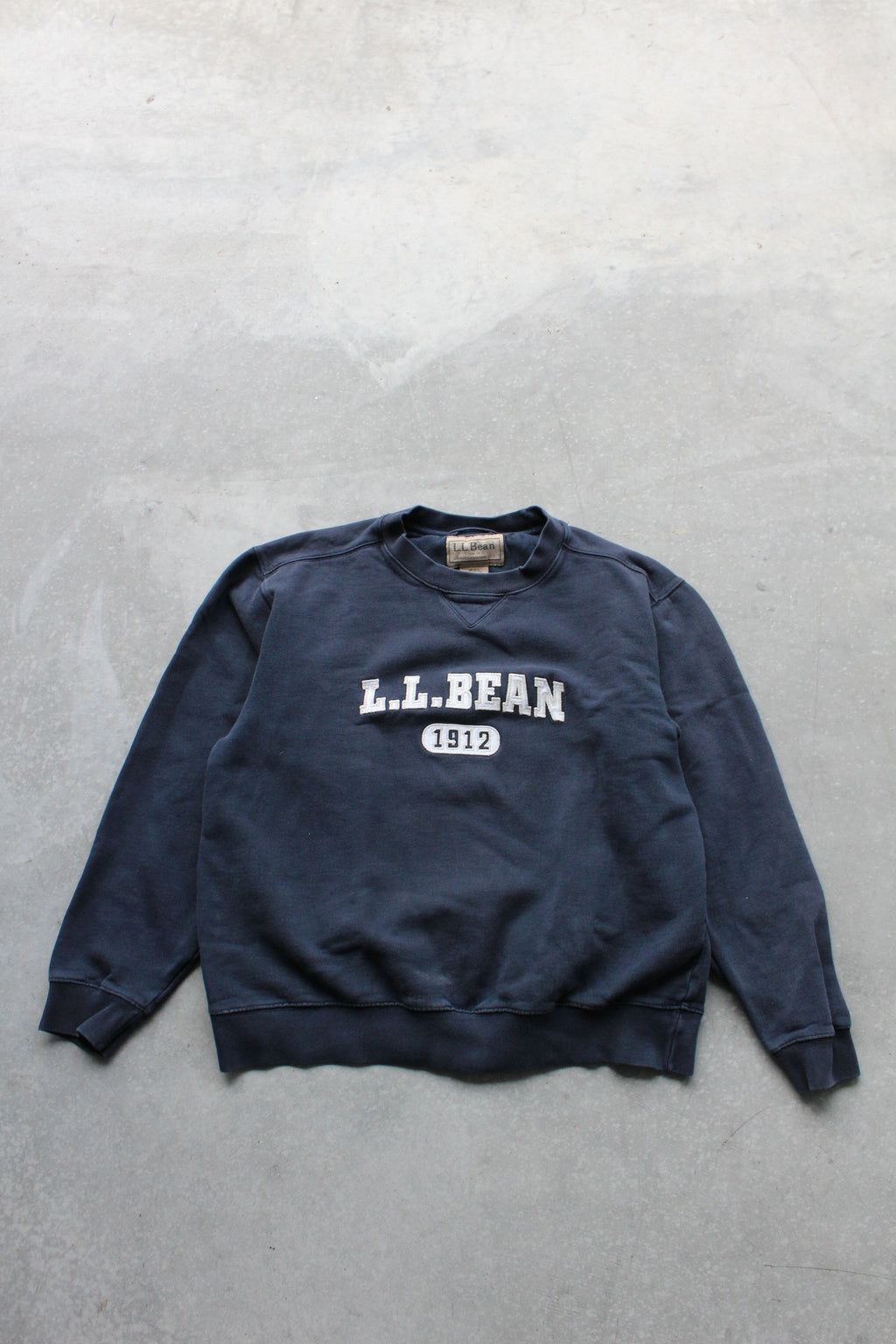 Vintage 90's L.L Bean Navy Sweatshirt - M