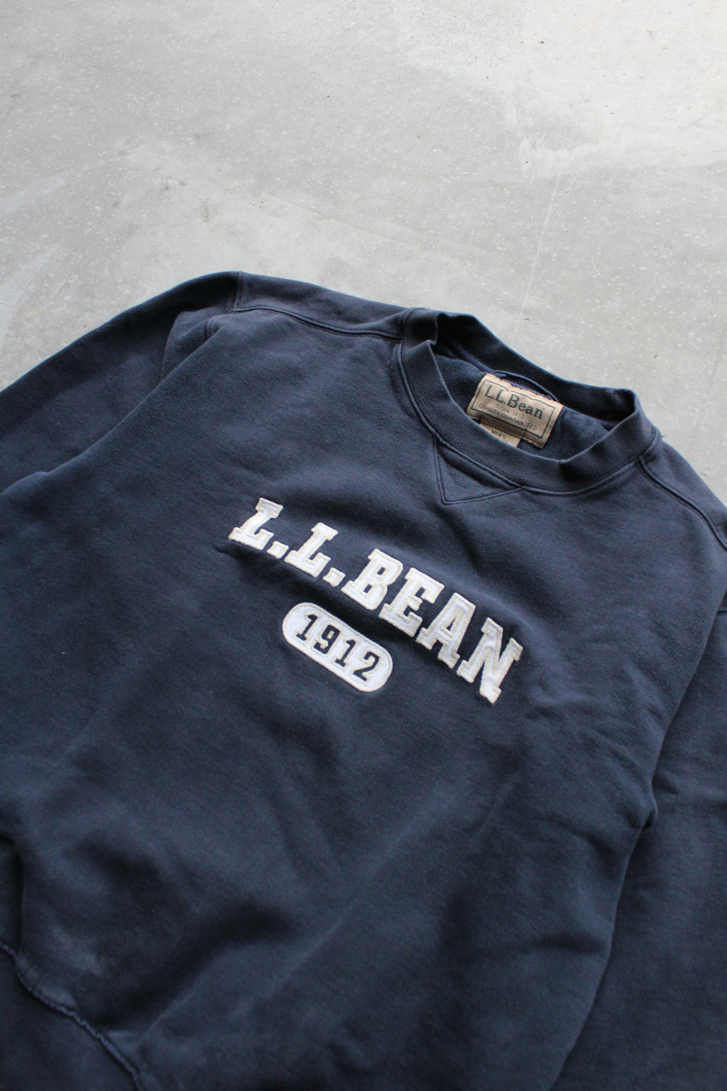 Vintage 90's L.L Bean Navy Sweatshirt - M