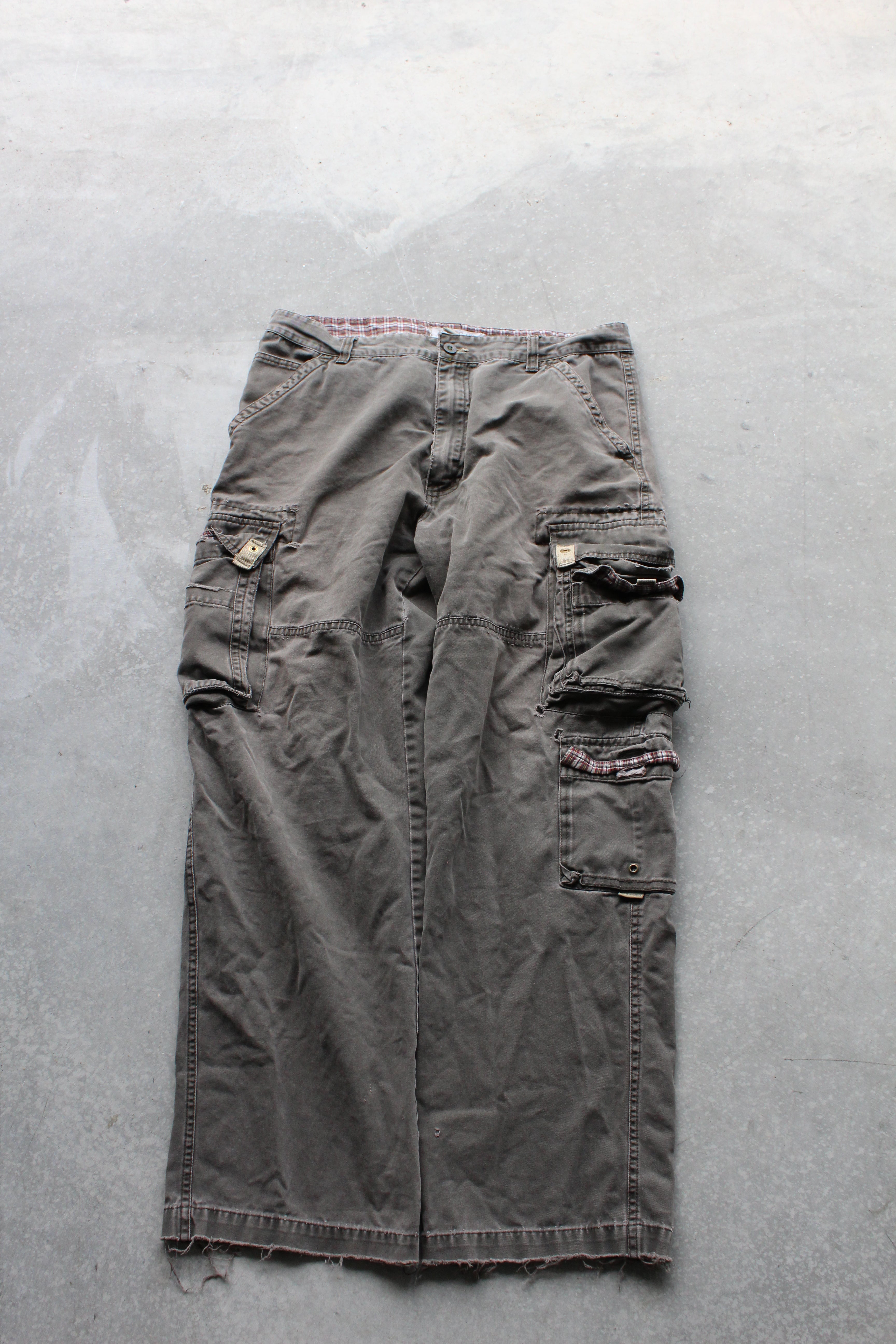 Y2K Plugg Flannel Cargo Pants - 34