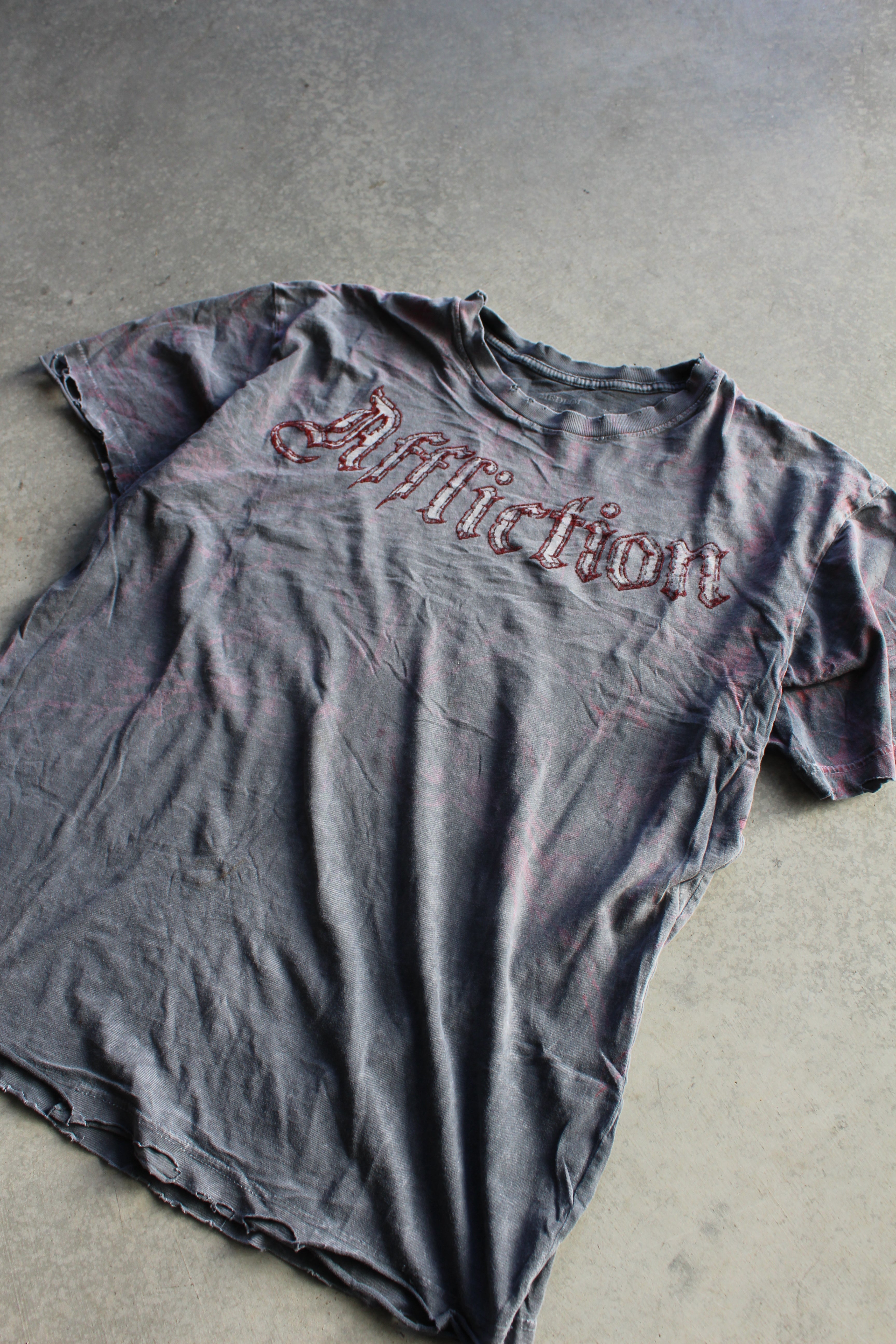 Y2K Affliction Faded Grunge Tee - L