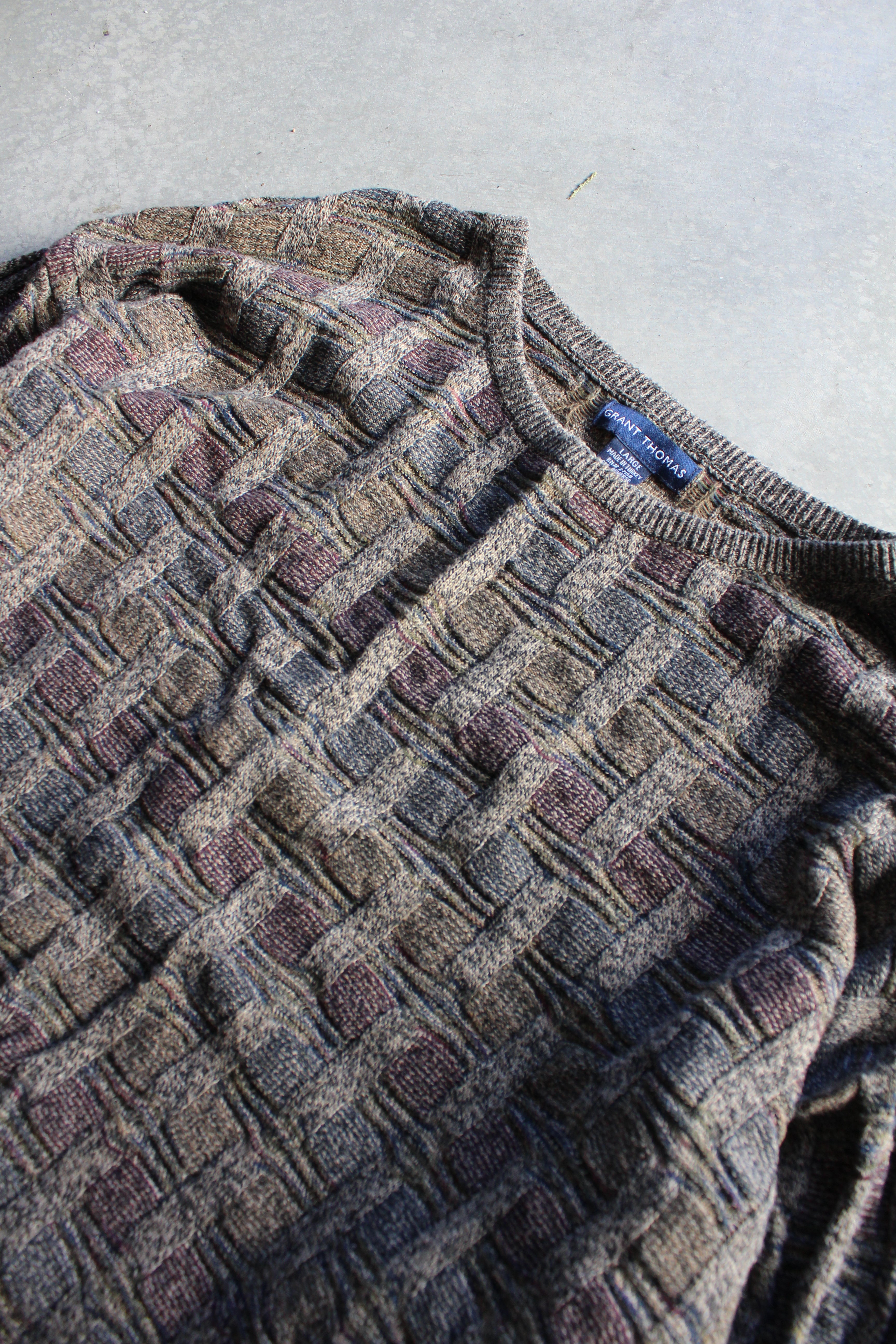 Vintage 90's 3D Knit Sweater - XL