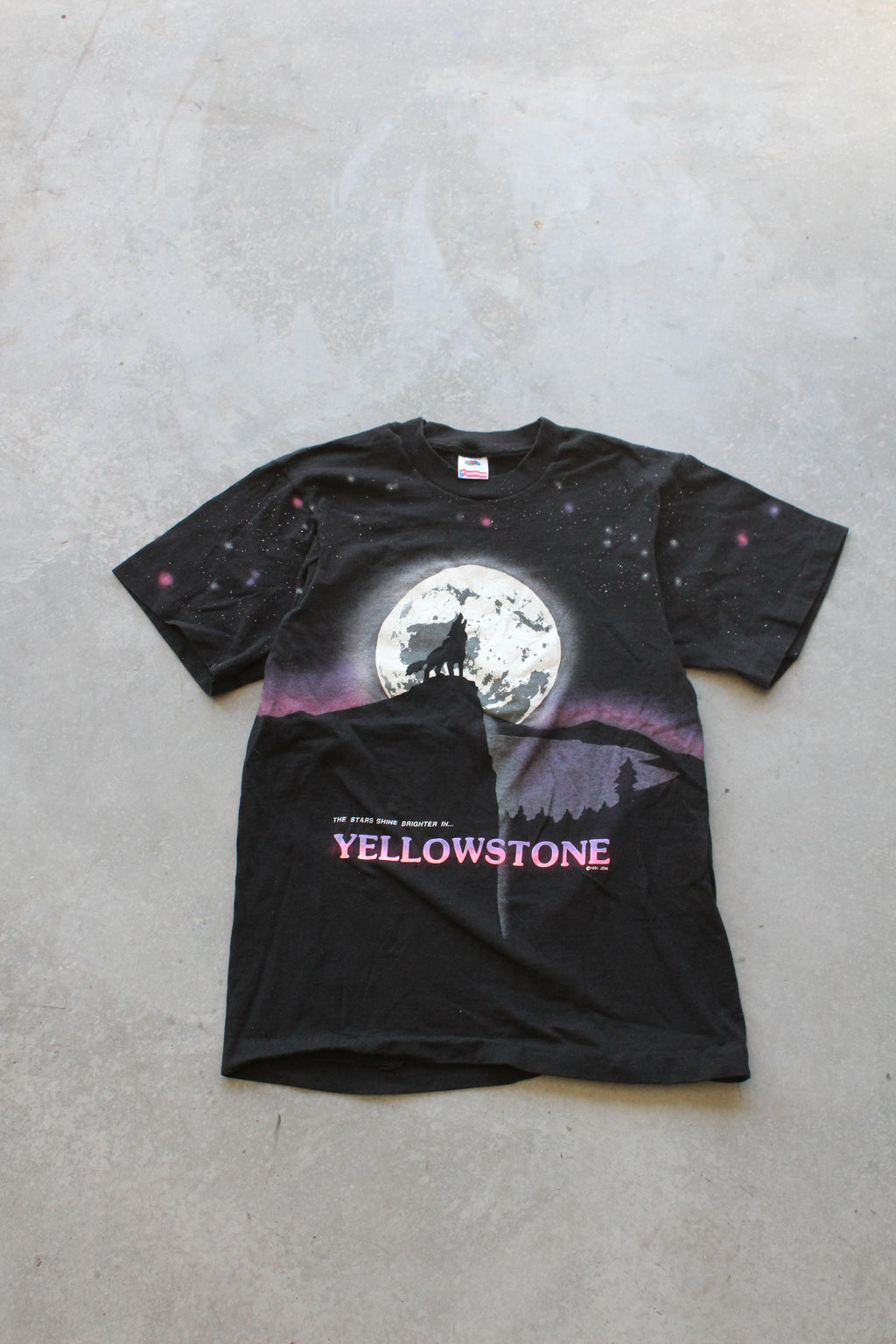 VTG 90's Yellowstone Wolf Tee AOP - M